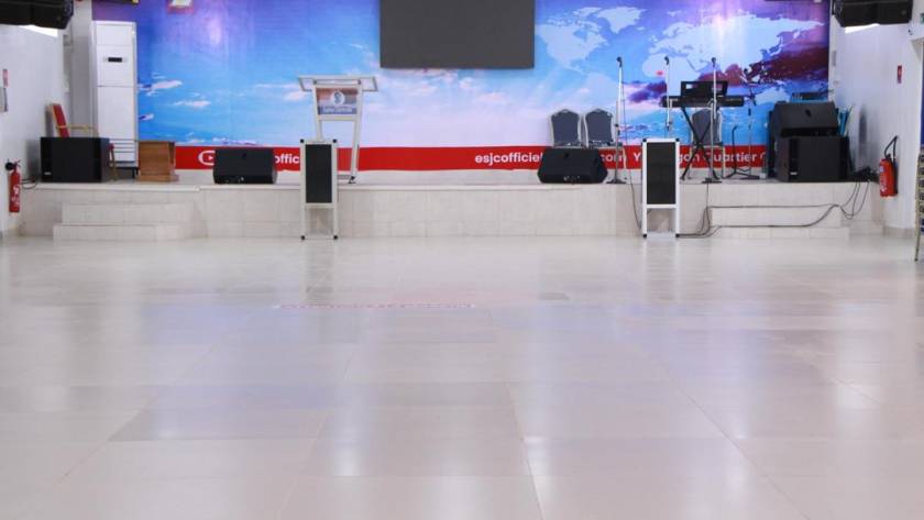 
<span>Réhabilitation de l'église centrale</span>
